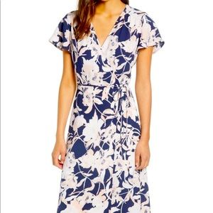 Midi floral wrap dress, perfect for any occasion!